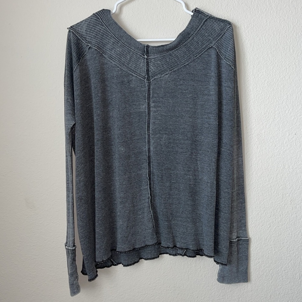 We the Free long sleeve top - Picture 3 of 3